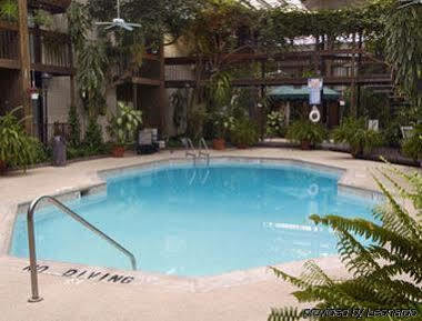 Super 8 By Wyndham Ozona Hotel Bagian luar foto